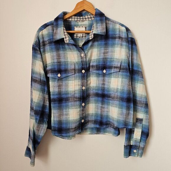 American Eagle Outfitters Tops - EUC AMERICAN EAGLE OUTFITTERS PLAID BLUE BUTTONED SHIRT COTTON SIZE LARGE WMNS